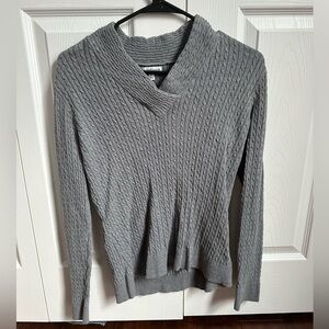 Gray croft & barrow sweater. Size M.